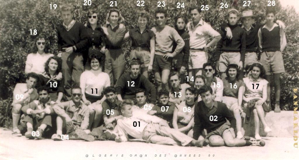 COLO AIN EL TURK LA MER ET LES PINS STAGE DES MONITEURS 1953 N03.JPG